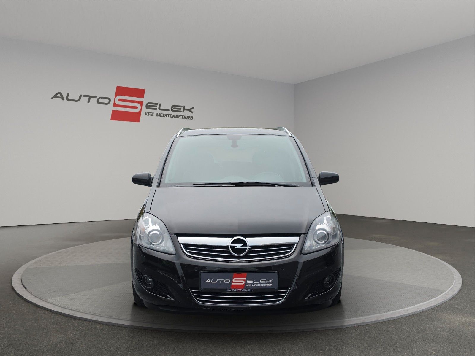 Fahrzeugabbildung Opel Zafira B Innovation "110 Jahre" 7-Sitzer 1.Hand