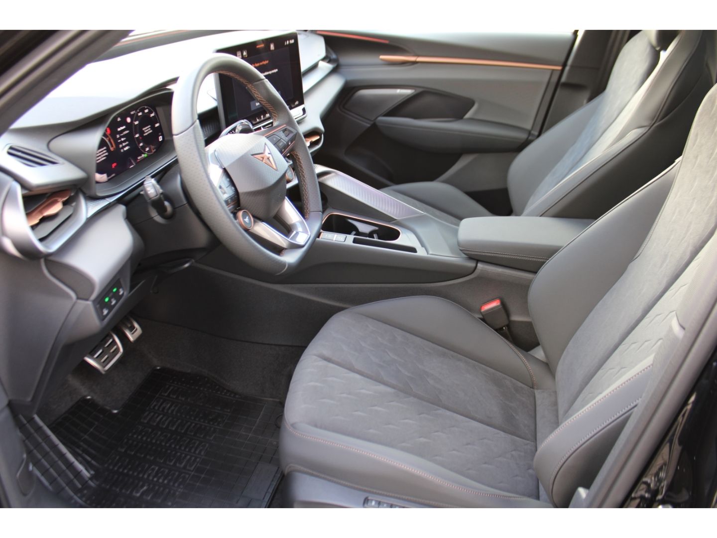 CUPRA Terramar 2.0 TSI 195 kW 4Drive VZ AHK Pano Navi - Image 7
