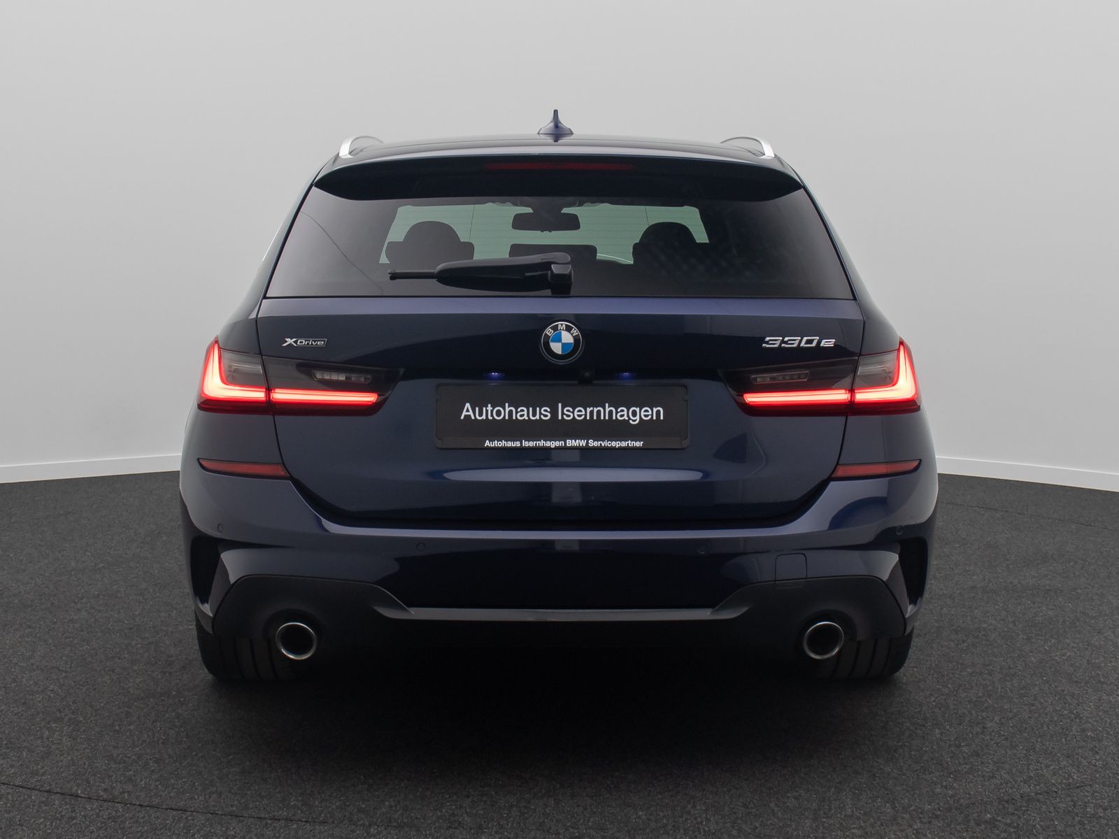 Fahrzeugabbildung BMW 330e xD M Sport 360&deg; HUD Panorama Individual 19"