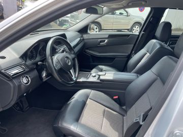 Mercedes E 200 - 8