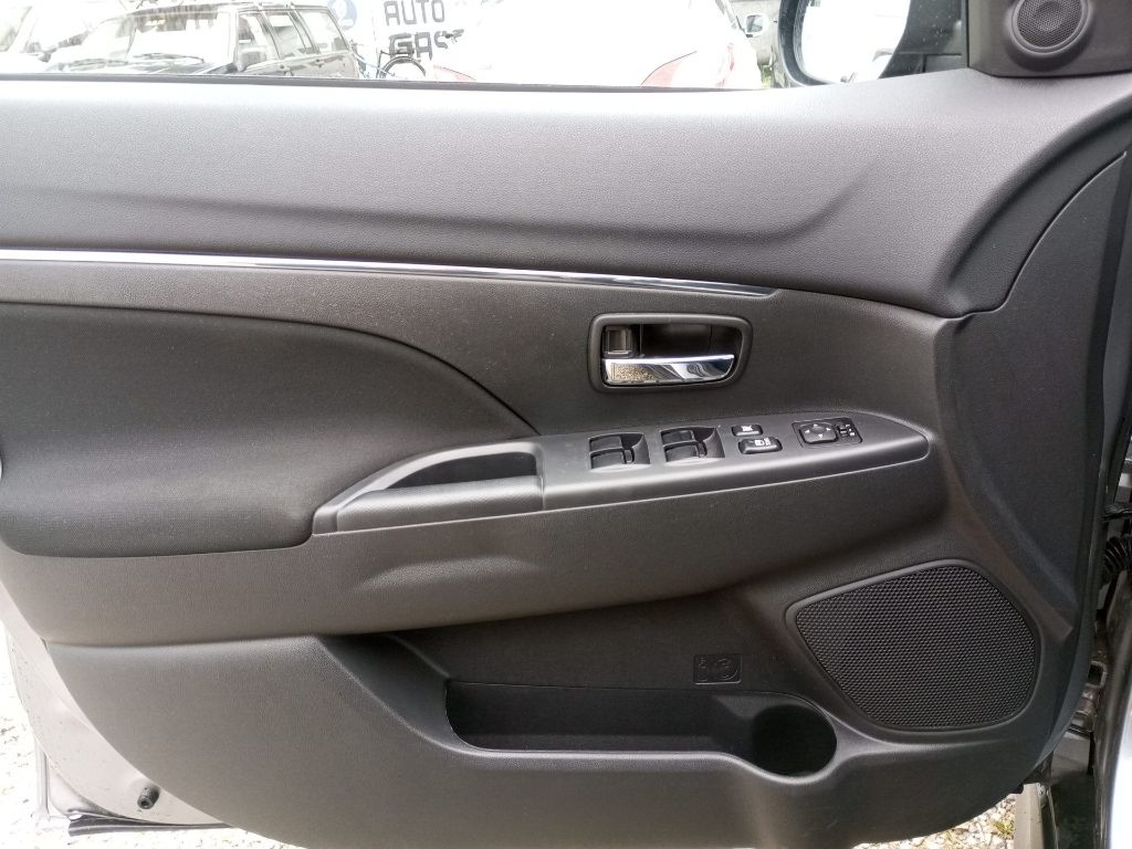 Fahrzeugabbildung Mitsubishi ASX 1.6 Edition 100 mit Smart Link Navigation