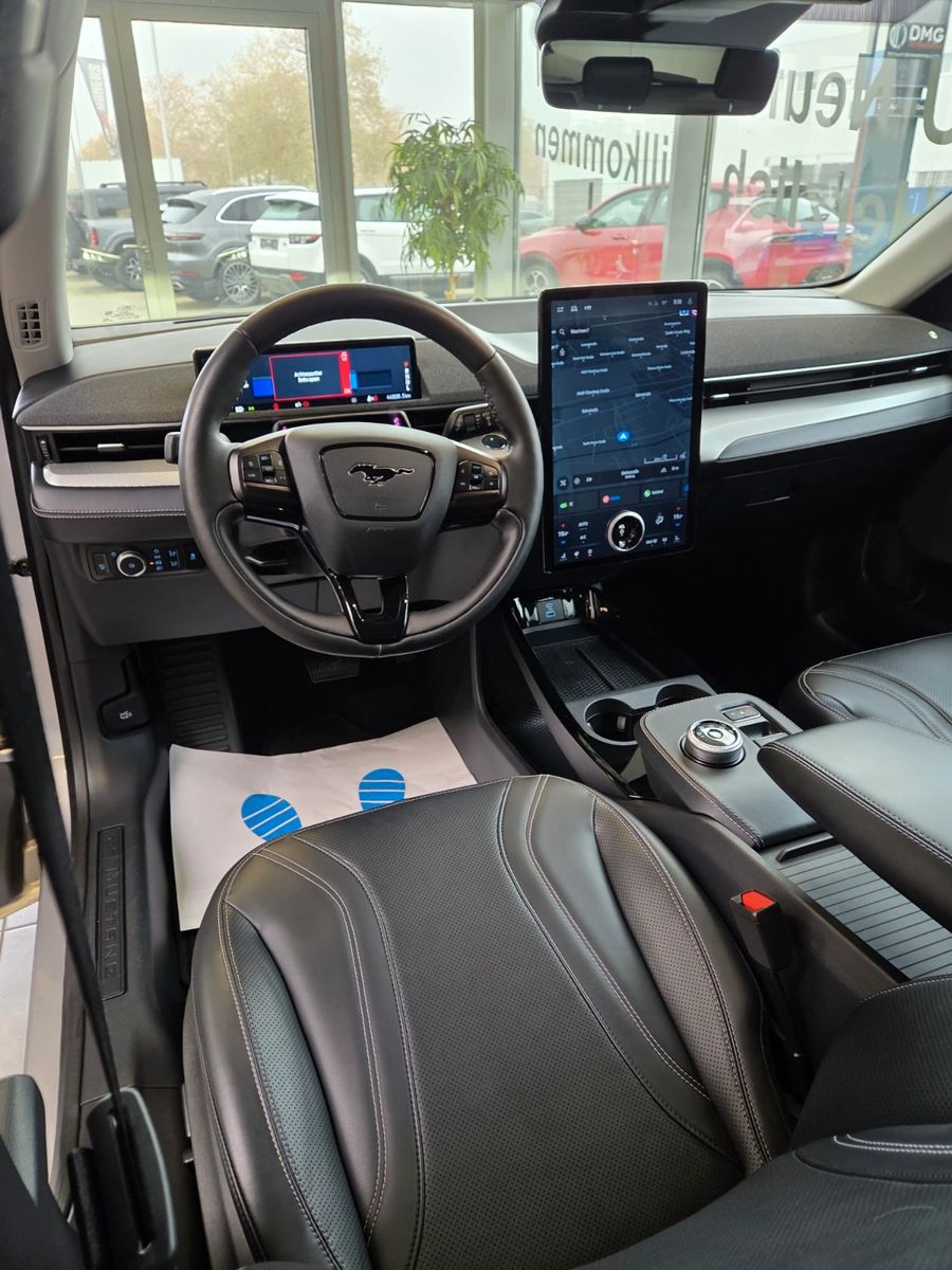 Fahrzeugabbildung Ford Mustang Mach-E Basis