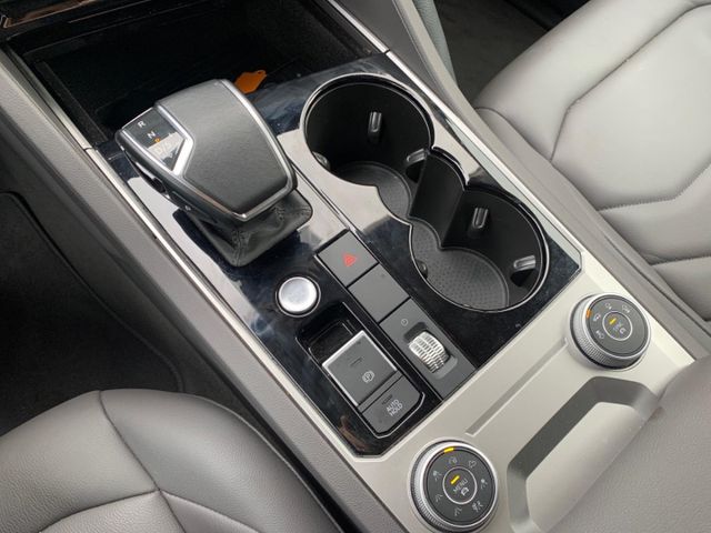 Touareg Atmosphere R-Line StandHZG AHK Luftfeder