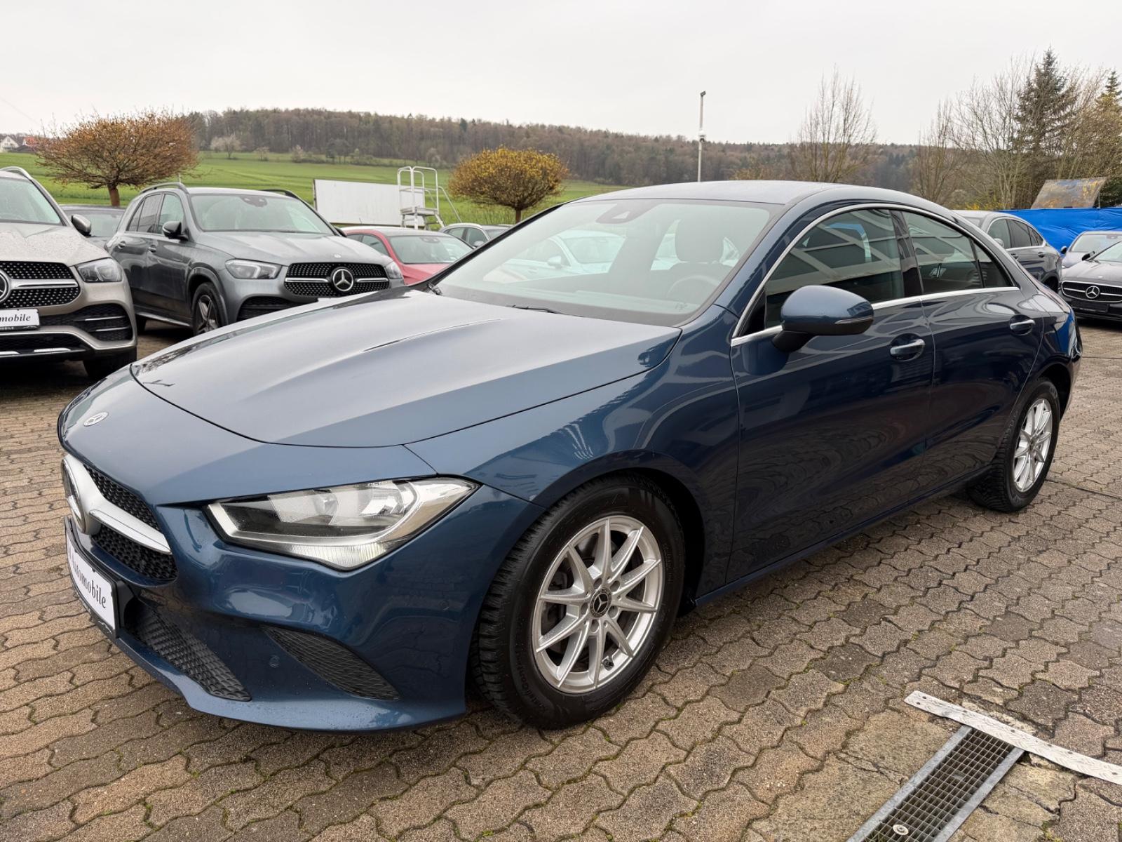 Mercedes-Benz CLA 180 d LIM COUPE NAVI KAMERA MBUX