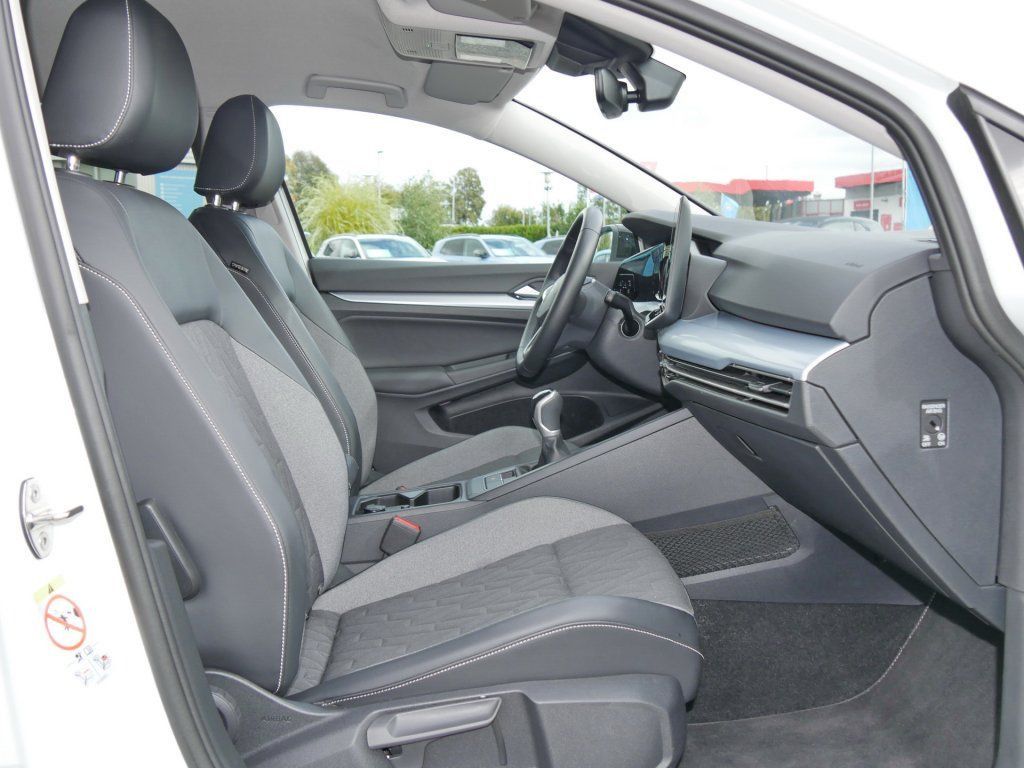 Volkswagen Golf VIII Variant 1.5 TSI Goal Navi LED DigCockp foto 4