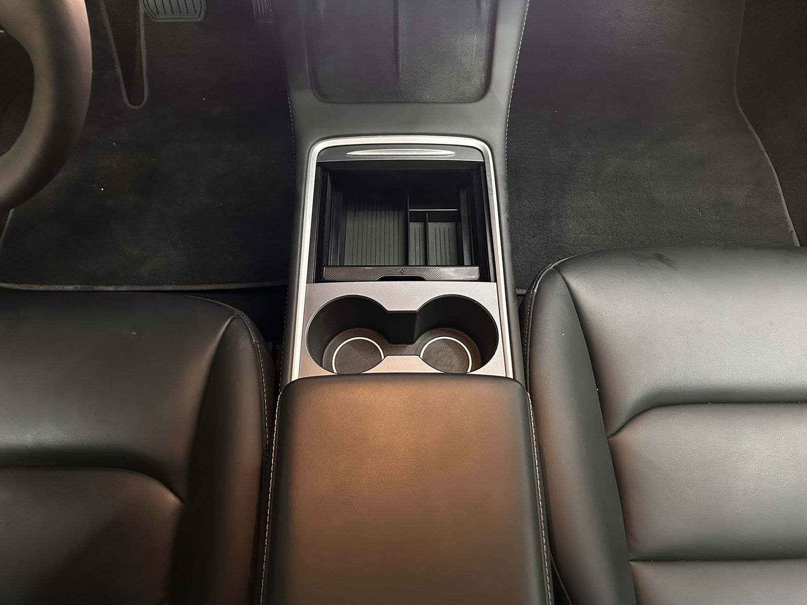 Fahrzeugabbildung Tesla Model 3 Long Range Dual AWD PANO+LED+NAVI+KAM+WP