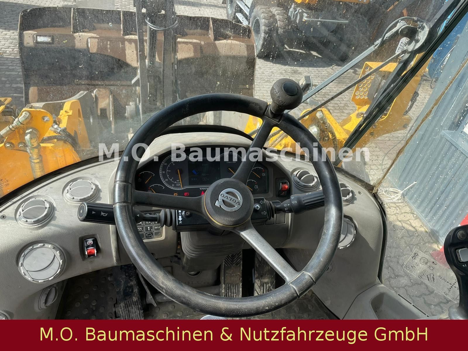 Fahrzeugabbildung Volvo L 90 H / ZSA / AC / BSS / Waage /4. Steuerkreis