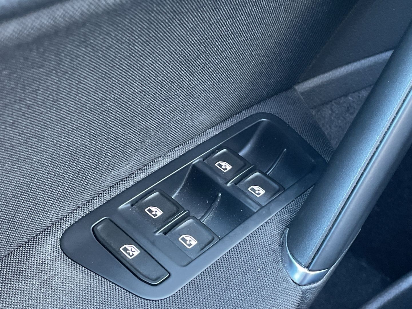 Golf VII 1.2 TSI Allstar BMT AHK/GRA/PDC/Sitzhzg