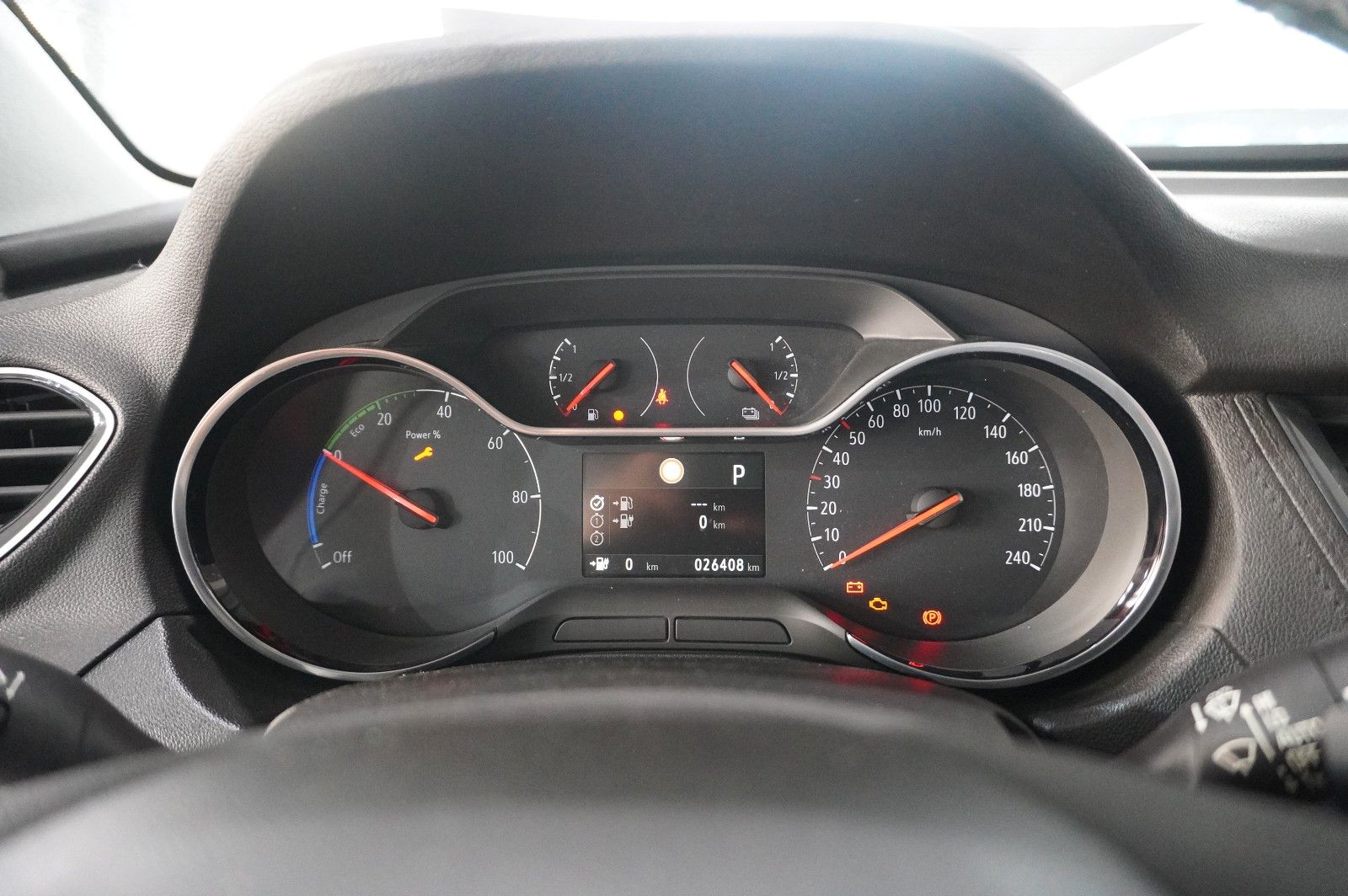 Fahrzeugabbildung Opel Grandland (X) 1.6 PHEV ULTIMATE NAVI/LED/360°/SH