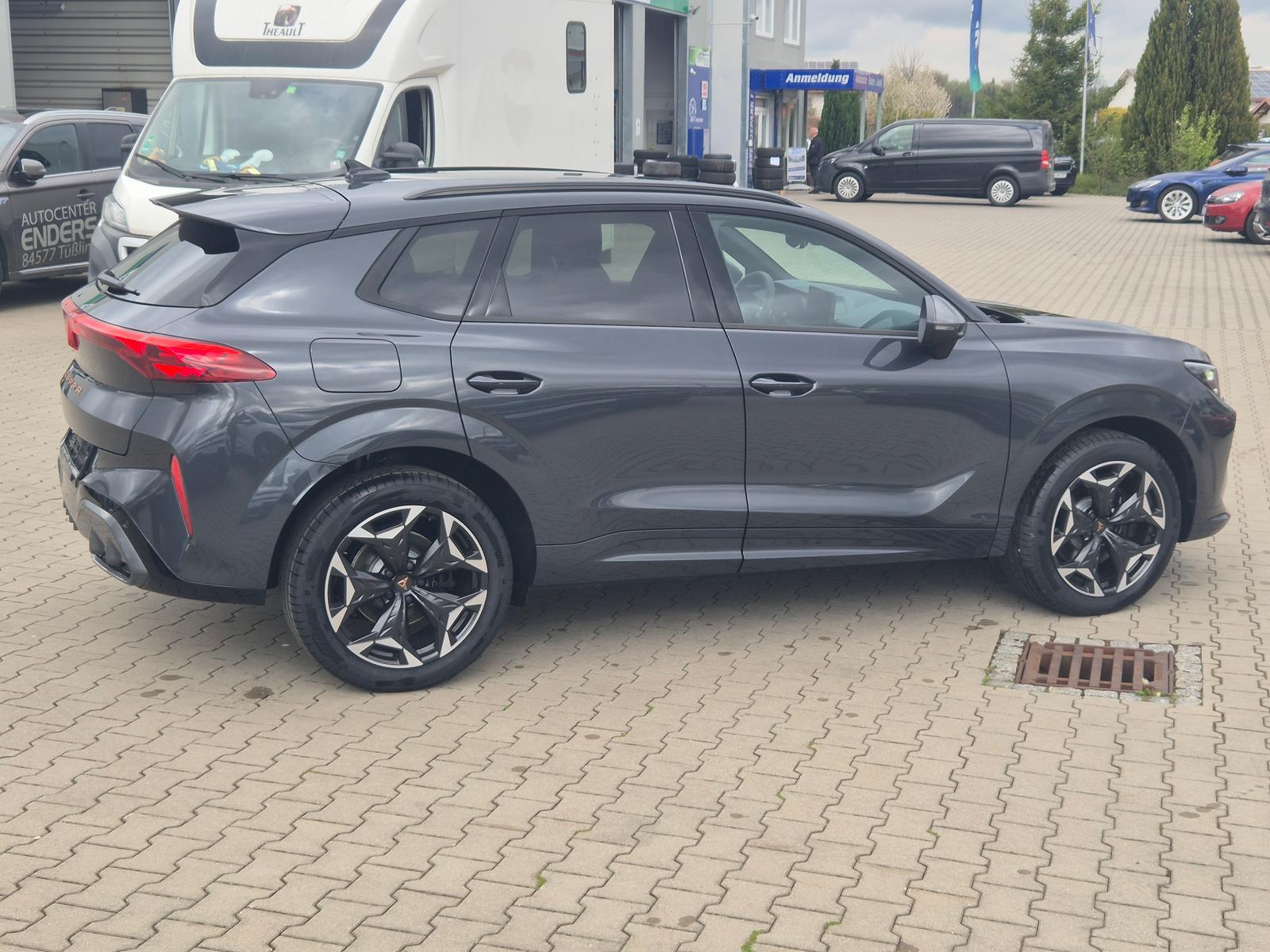 Cupra Terramar 16V TSI 2.0 TSI 195 kW 4Drive VZ AHK, миниатюра 7