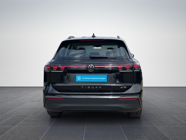 Volkswagen Tiguan 1.5eTSI Life LED AHK Navi ACC 360° foto 6