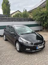 Kia cee'd / Ceed 1.4 CVVT Attract Attract - Kia: Cee D Attract