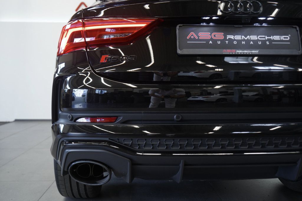 Audi Rsq3
