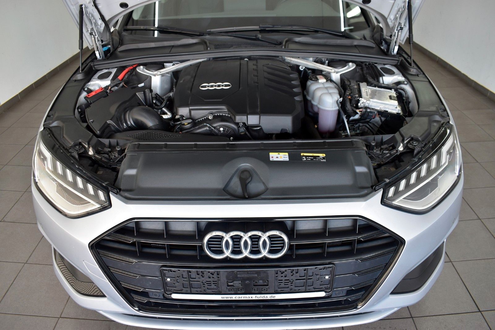 Fahrzeugabbildung Audi Audi A4, Advanced,Leder,Navi,SH,Kamera,LED