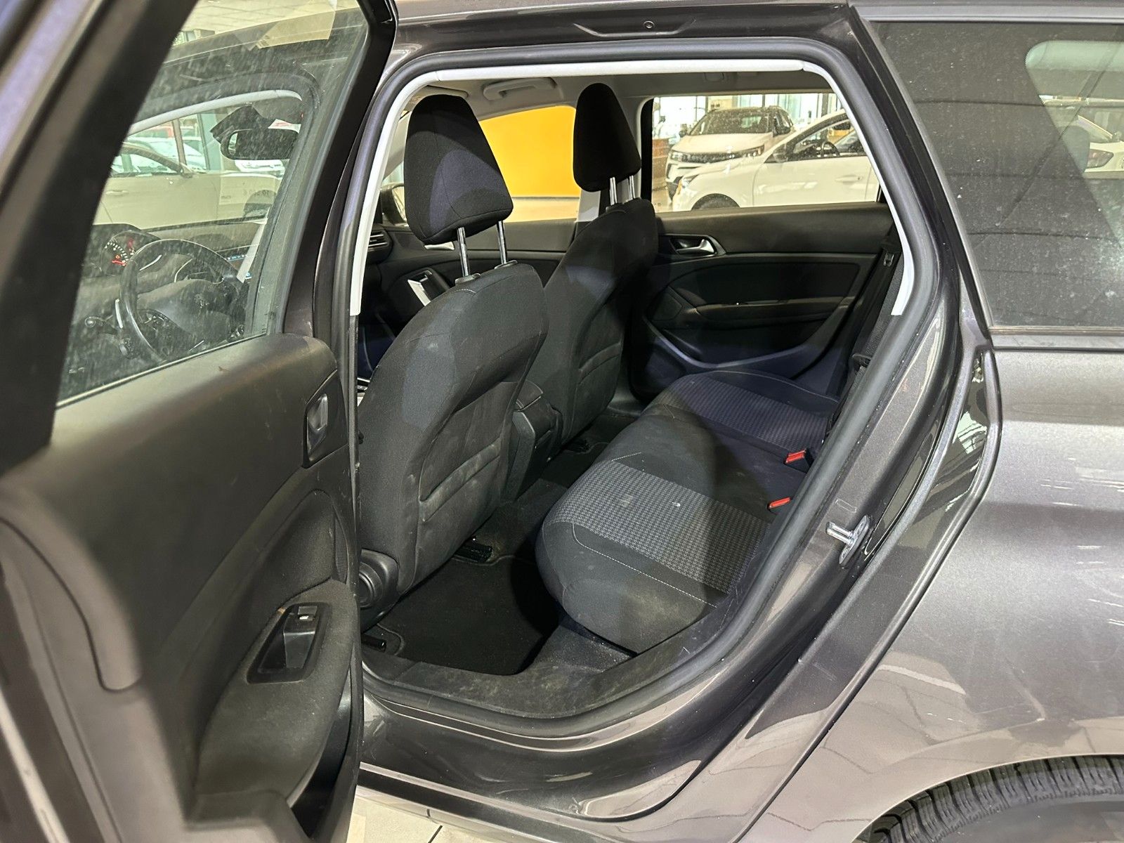 Fahrzeugabbildung Peugeot 308 SW Active 1.5D NAVI/LED/PDC/ALU/TEMPOMAT