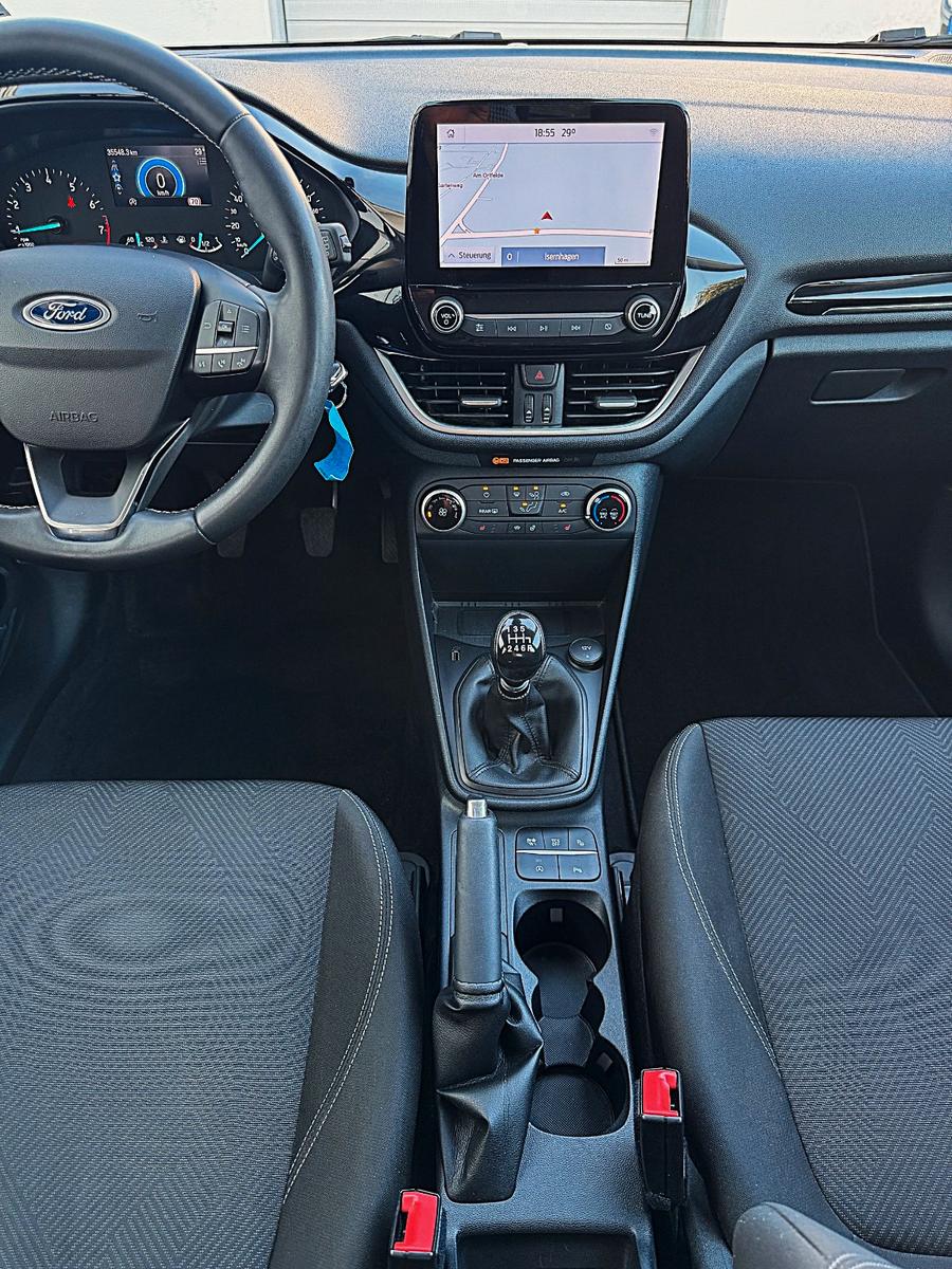 Ford Fiesta Cool & Connect 5-türig (viele Extras)