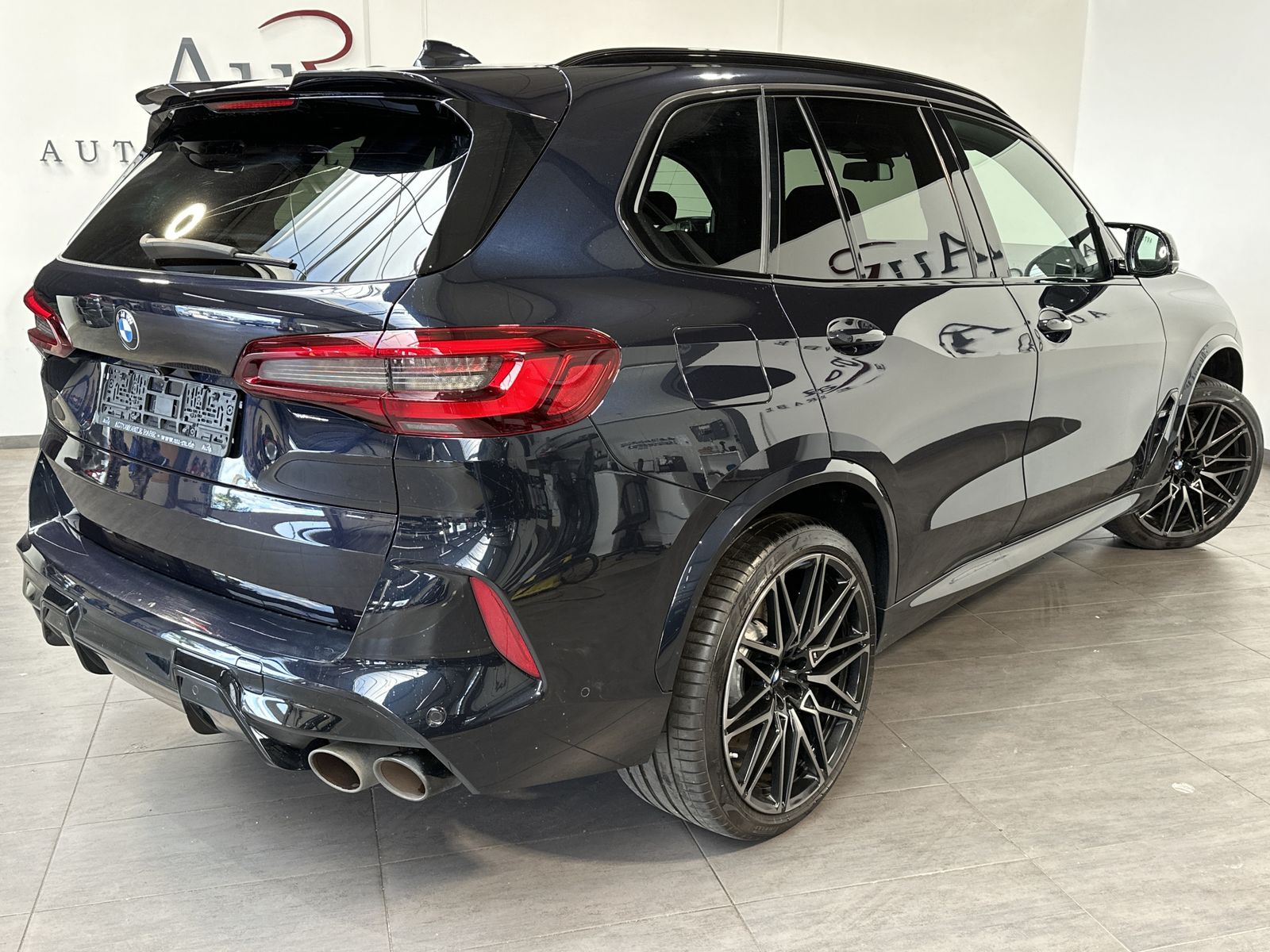 Fahrzeugabbildung BMW X5 M Competition M DRIVER'S+NAV+LED+360GRAD+22ZO