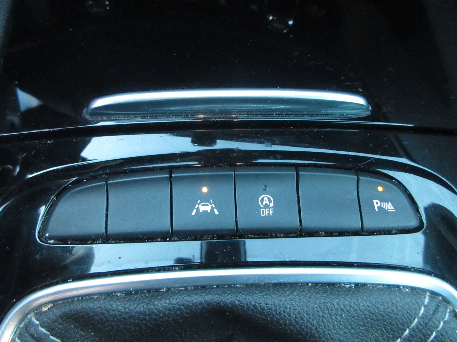 Fahrzeugabbildung Opel Insignia B ST  1.5D ELEG. LED/NAVI/SHZ/LHZ/PANO