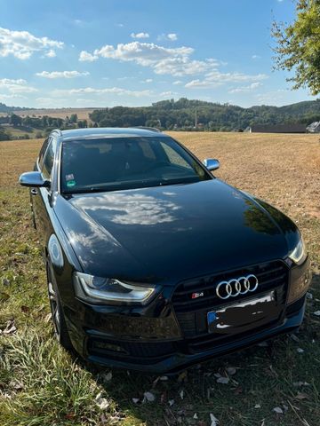 Audi S4 3.0 TFSI S tronic quattro Avant 