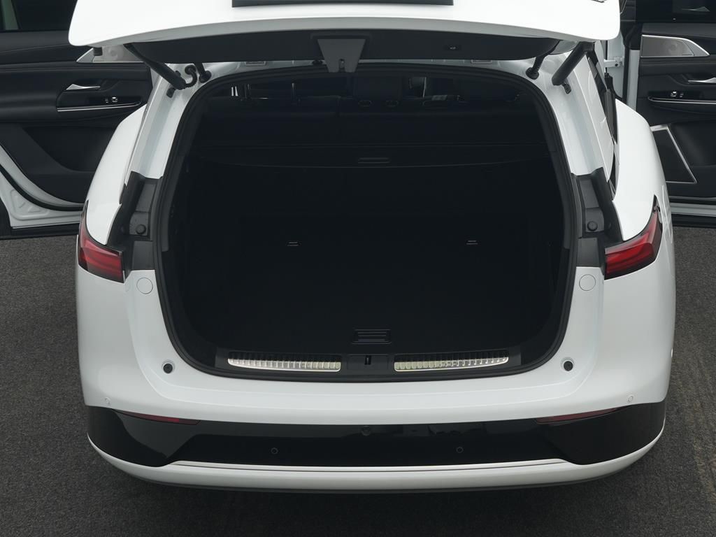 XPENG G9