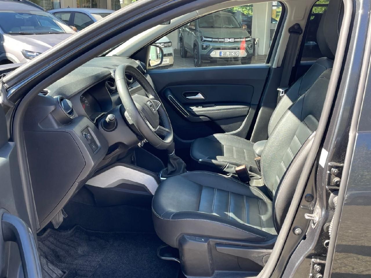 Fahrzeugabbildung Dacia Duster Prestige