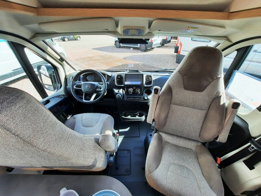 Fahrzeugabbildung Hobby ONTOUR Van 600 FT Solaris Verfüg./Sparen Sie 11.