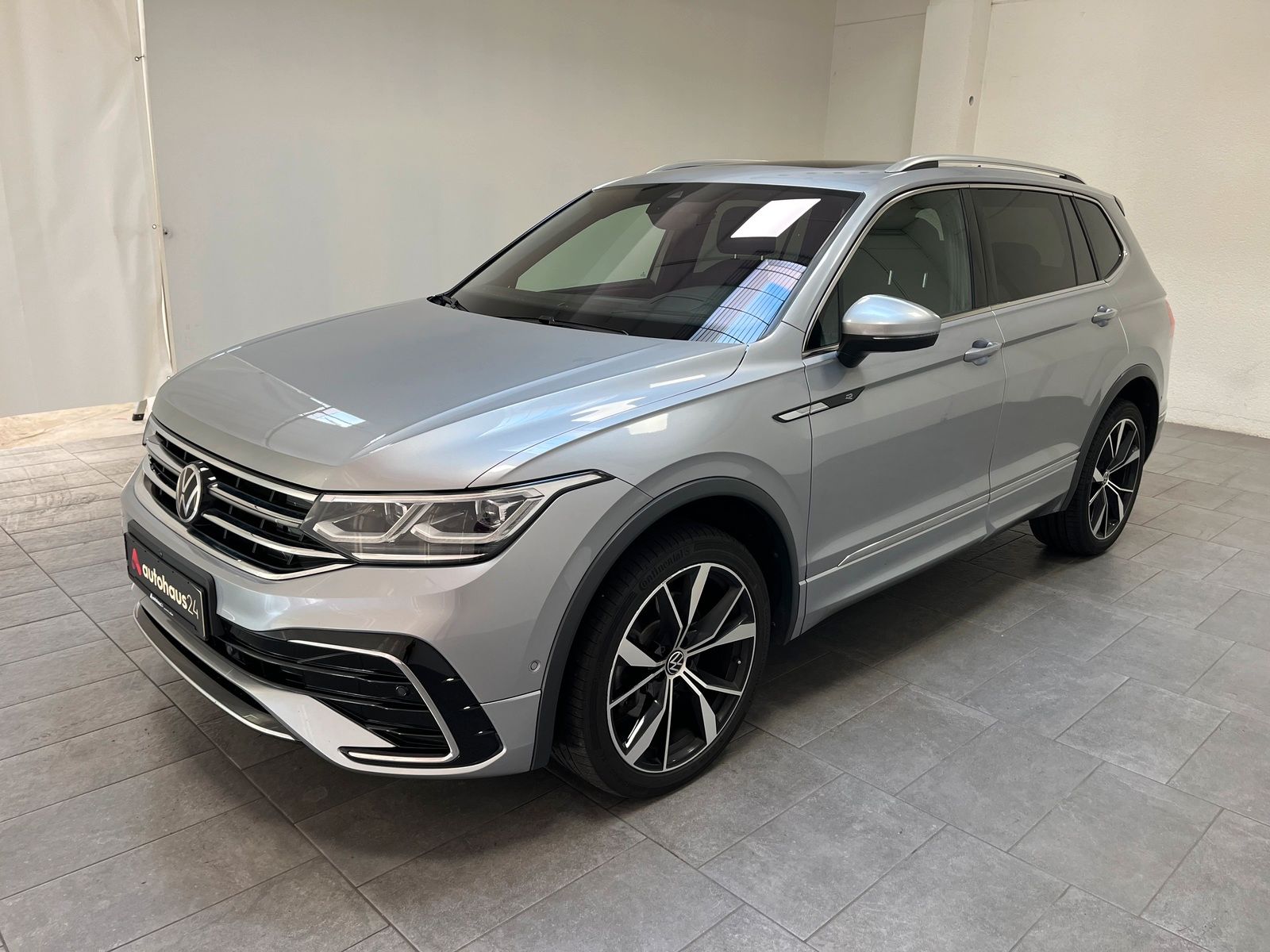 Volkswagen Tiguan Allspace 2.0 TDI R-Line|4M|Navi|H&K| imagem 3