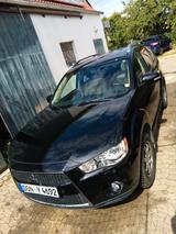 Mitsubishi Outlander 2.2 DI-D Instyle 4WD TC-SST Instyle - gebrauchte Mitsubishi Outlander aus dem Jahr 2010
