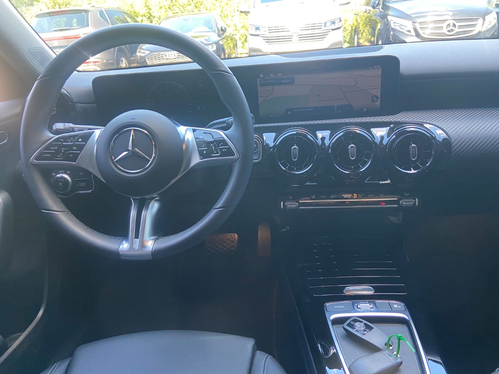 Mercedes-Benz A 180d Kamera Leder LED foto 12