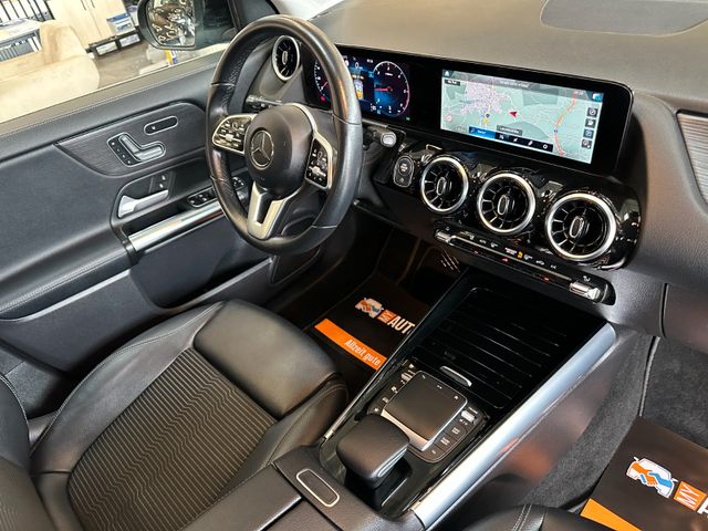 Mercedes-Benz GLA 220 d 4Matic *LED*AHK*Keyless*