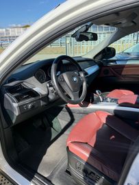 BMW X6 - 12