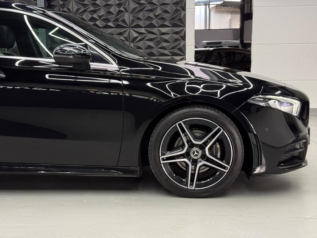 Mercedes-Benz A 180d AMG Limousine, Foto 14 von 50