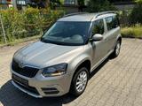 Skoda Yeti Active  Klima - Steuerkette Neu - Skoda Yeti Gebrauchtwagen in Dortmund