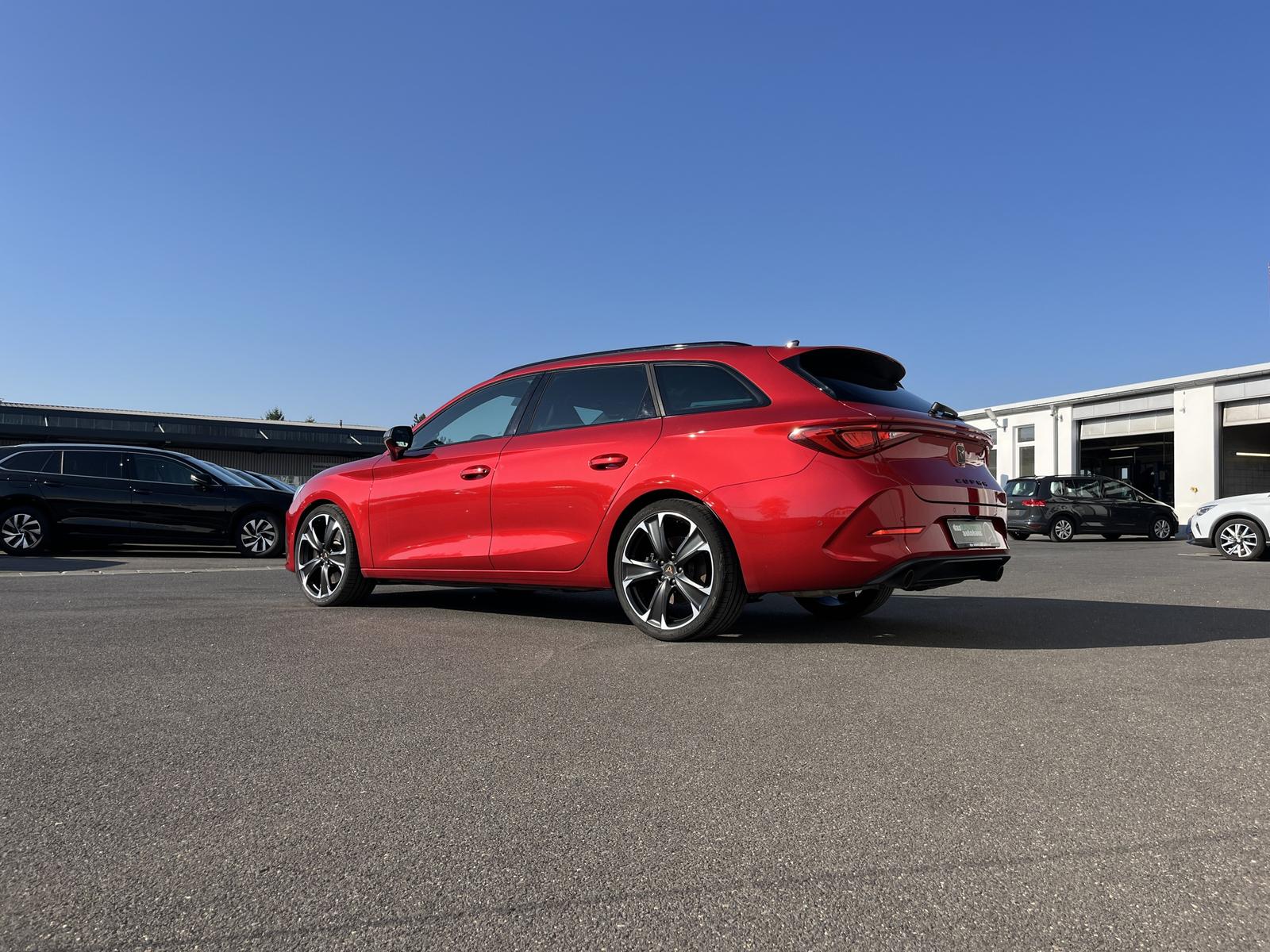 Cupra Leon SP 2.0 TSI DSG VZ 156€ m.20% Anz. Navi RFK, миниатюра 10