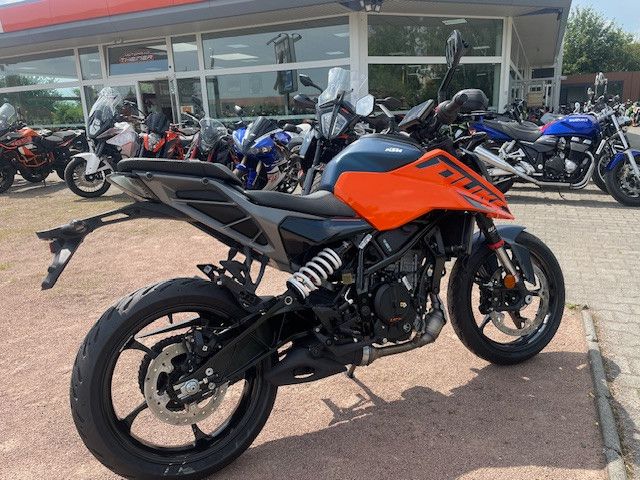 KTM 125 DUKE MY24