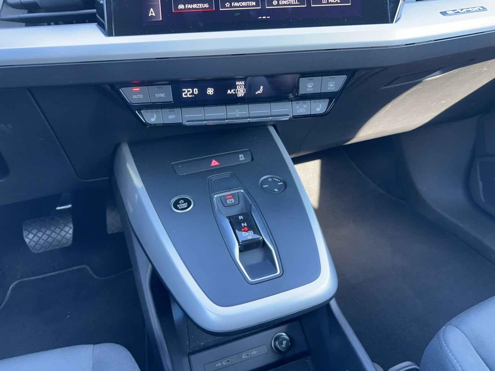 Fahrzeugabbildung Audi Q4 e-tron 35 Virtual DAB LED NAVI