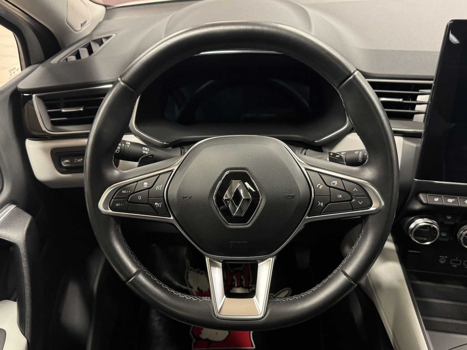 Fahrzeugabbildung Renault Captur Edition One/LED/BOSE/Leder/DAB/Navi/ACC