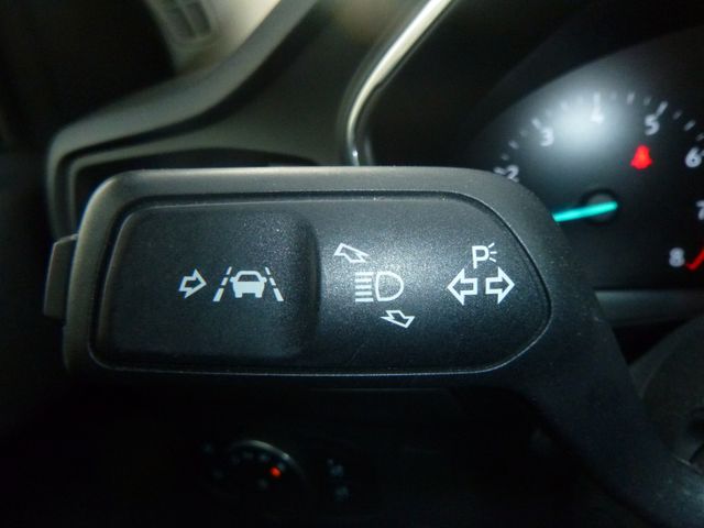 Fahrzeugabbildung Ford Focus ACTIVE 1,5 EcoB >AUT/Headup/NAV/LED/PAN<