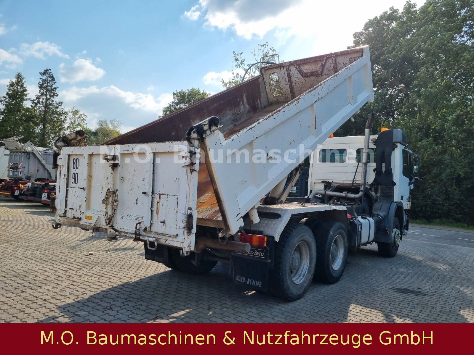 Fahrzeugabbildung Mercedes-Benz Actros 2632  / 3-Seitenkipper / AC / 6x4 /EPS /