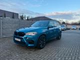 BMW X5 M Competition - BMW X5 mit Benzin-Antrieb: Blau