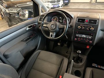 MYAUTOCENTER – Gebraucht- und Jahreswagen mit Werkstattservice in Pfaffenhofen Volkswagen Touran Comfortline *7-SITZER*2-ZONEN*TEMPO*