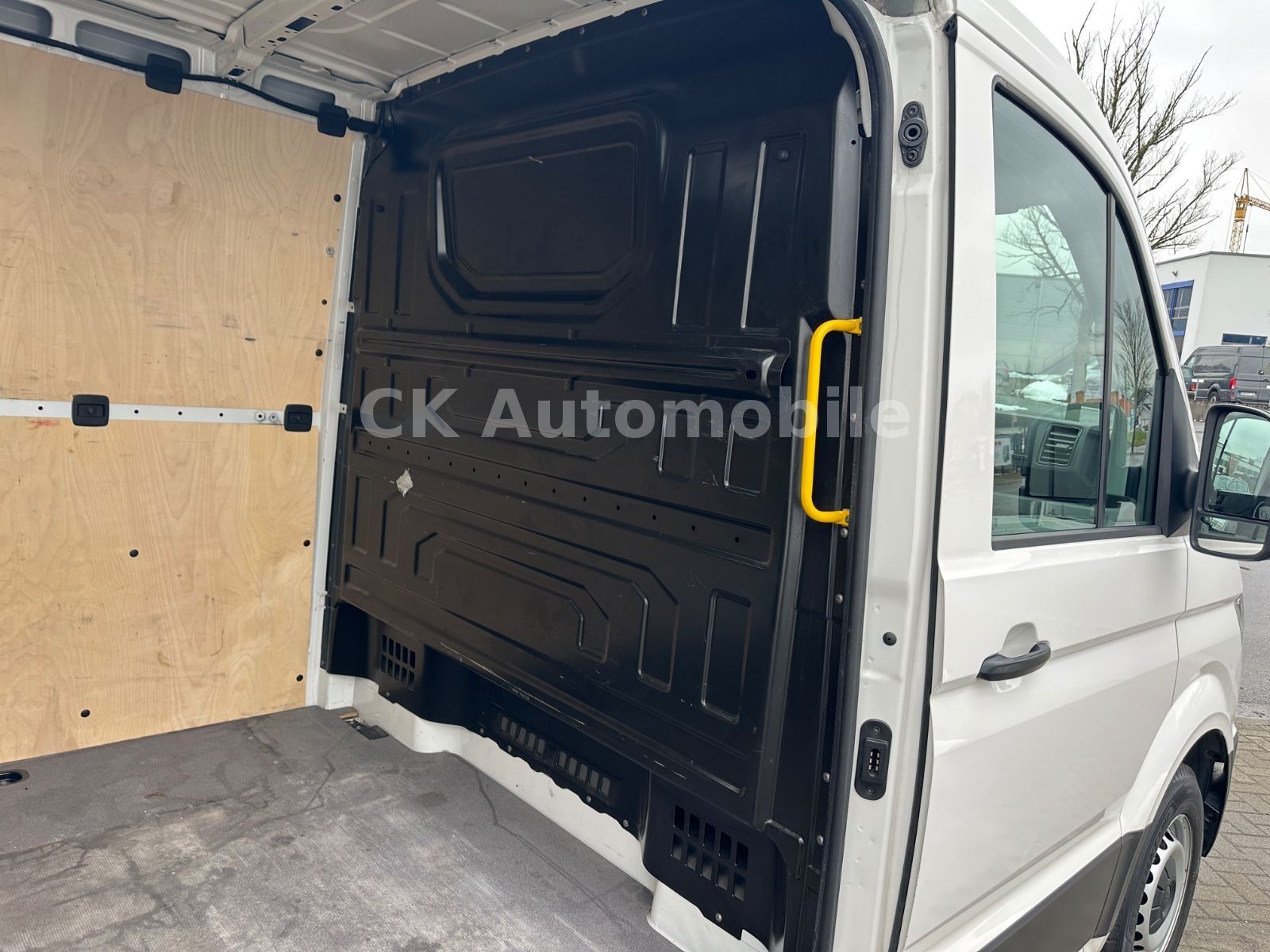 Fahrzeugabbildung Volkswagen Crafter Kasten 35 FWD 2.0TDI/Klima/Navi/SHZ/AHK