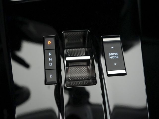 Mokka-e B ULTIMATE 50kWh AT+LED MATRIX+NAVI+RÜCK