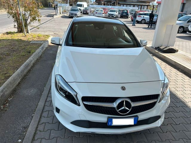 MERCEDES-BENZ Mercedes-benz A 200 d Automatic Premium TETTO PA