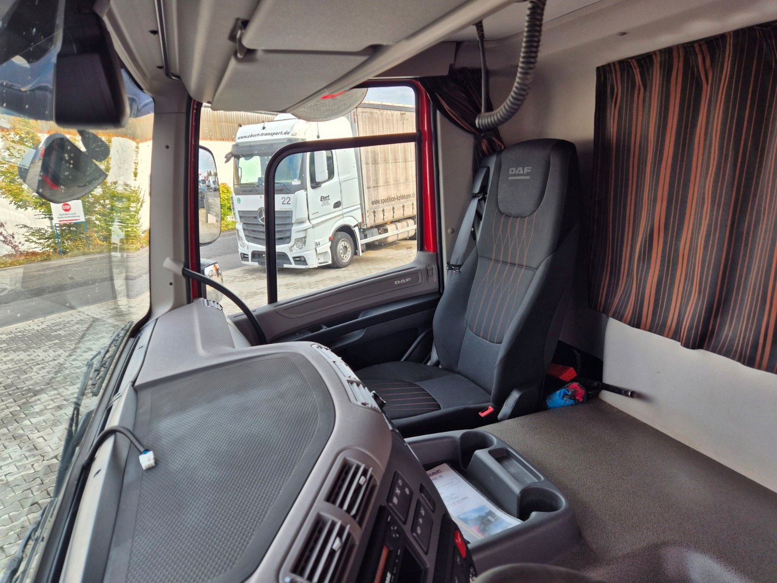 Fahrzeugabbildung DAF CF 450 FT 4x2 Hydraulik Alu-Felgen