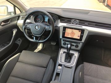 Volkswagen Passat Variant - 8