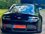 Aston Martin V8 Vantage - Aston Martin V8 Vantage: Automatik