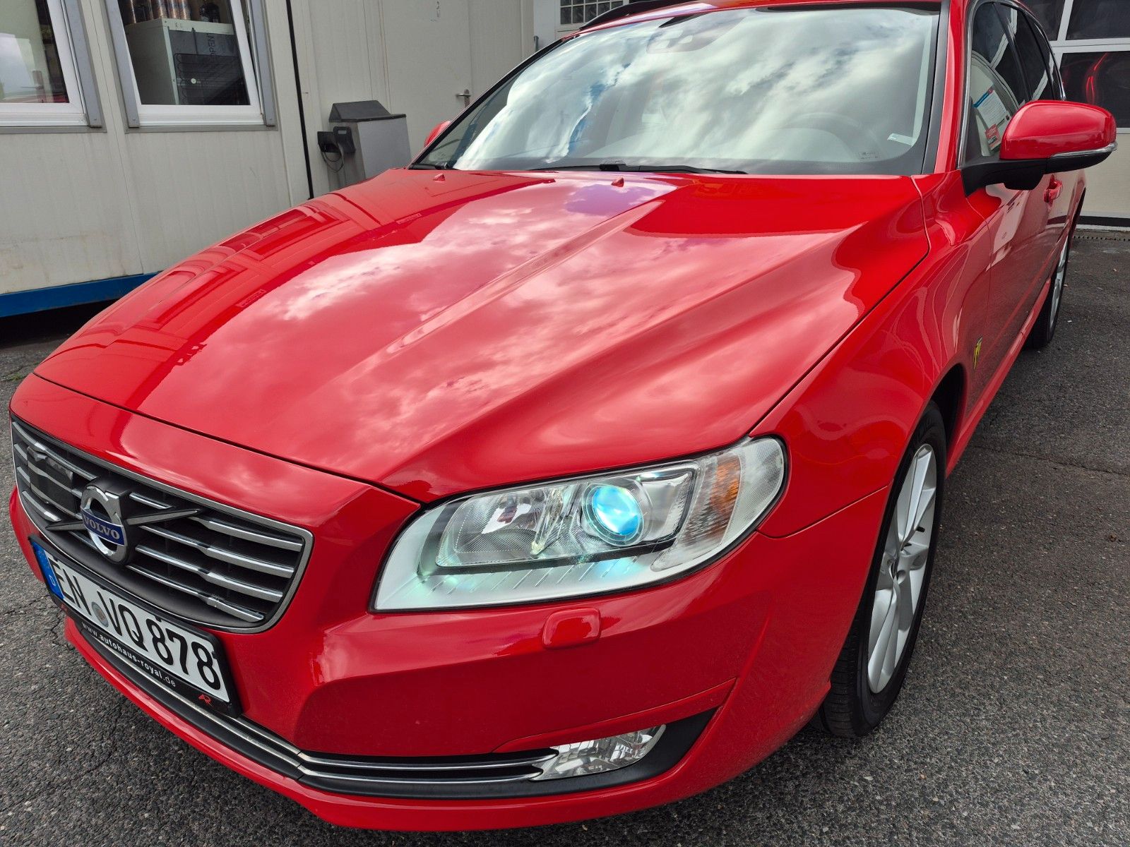 Volvo V70 D4 Summum AHK TÜV NEU