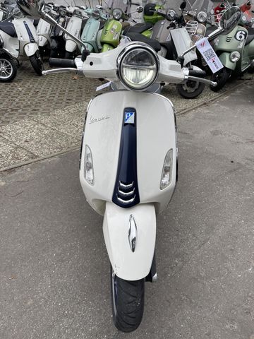 Vespa Primavera 50 YACHT CLUB limitiert