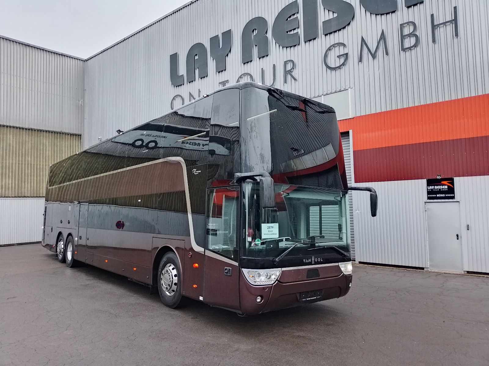 VANHOOL  2018 - Image 0 of 50